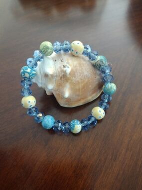 Blue and Yellow Handmade Beaded Stretch Bracelet  🌸 2/$10🌸